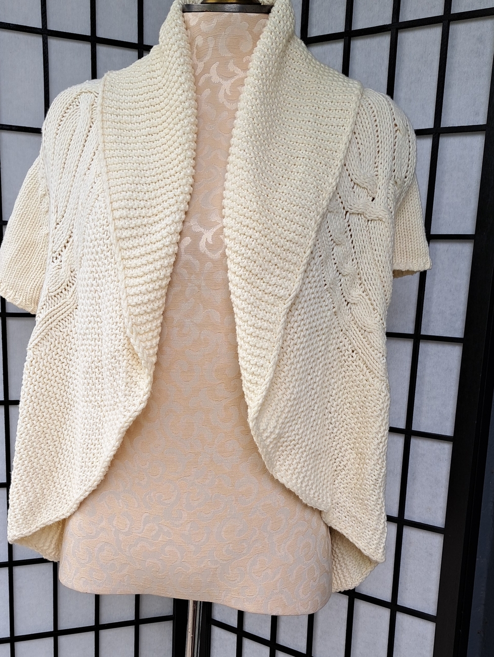 Express Cream Open-Front Shawl Collar Short-Sleeve Cardigan